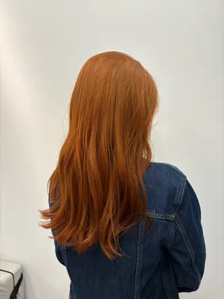 ロング MEY HAIR CURLYS所属・SHIORI🎀 ブリーチ/艶カラーのヘアスタイル