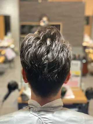 メンズ 尾崎 優也のヘアスタイル