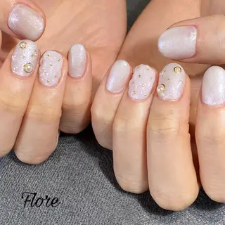 ネイル Flore (フロール)の眉毛・アイブロウイメージ