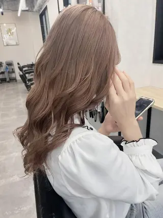 セミロング ヘアアレンジ カラー ハイトーン カラーのヘアスタイル