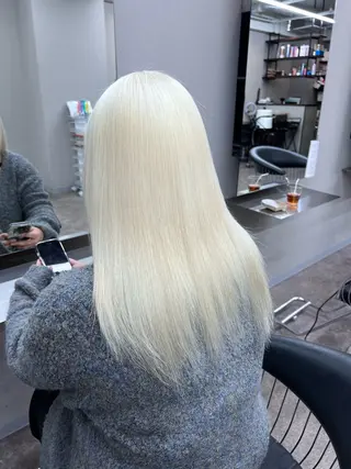 セミロング ブリーチ・エクステ 🎀メイのヘアスタイル