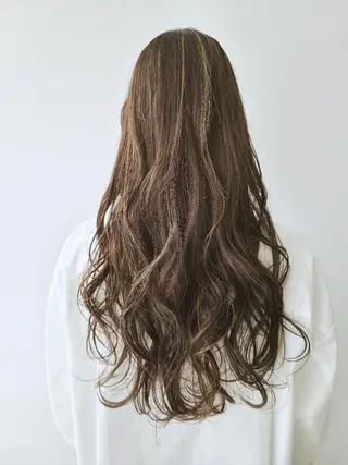 ロング 🎗️髪質改善・美髪 艶髪🥇小西邦生のヘアスタイル