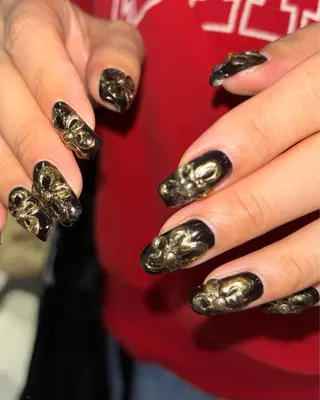 ネイル 🪐富島彩夏 /海外nail🪐のネイルデザイン