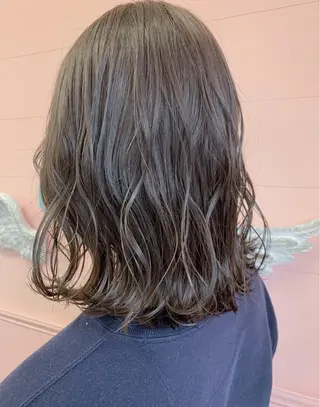 ミディアム irwi所属・Ebihara Satomiのヘアスタイル