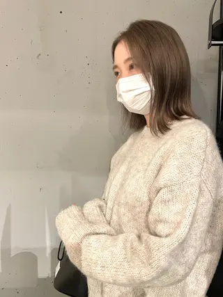 セミロング カラー ZOA classic hair所属・東 みのりのヘアスタイル