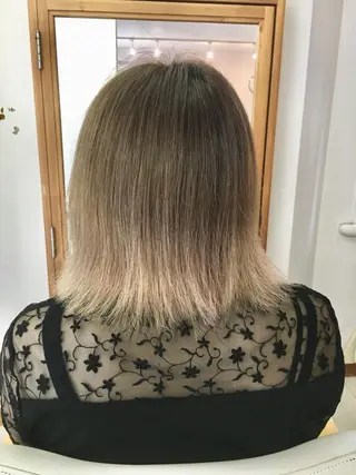 ミディアム カラー CRADLE Takeuchiのヘアスタイル