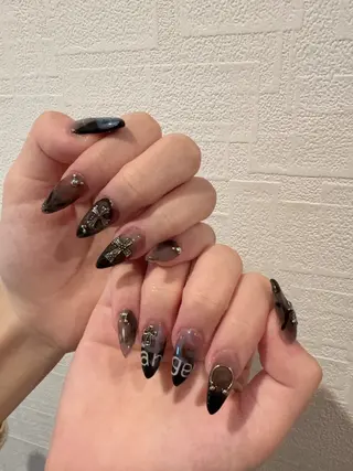 ネイル Luvia Ginza所属・Luvia Ginzaのネイルデザイン