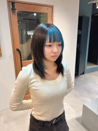 ミディアム 山口 摩七斗のヘアスタイル