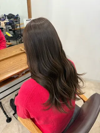 ロング カラー 橋本 萌々香のヘアスタイル