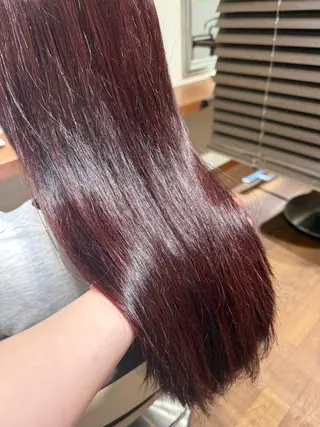 ロング カラー RINA .のヘアスタイル