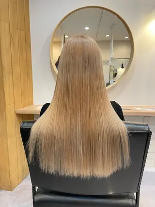 ロング カラー akane .のヘアスタイル