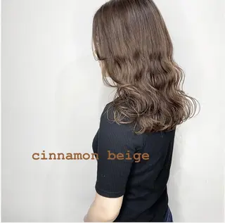 セミロング 家里 圭子のヘアスタイル