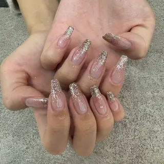 ネイル MAXKELLY SAEのネイルデザイン