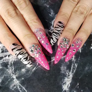 ロング ネイル クロキ 。のネイルデザイン