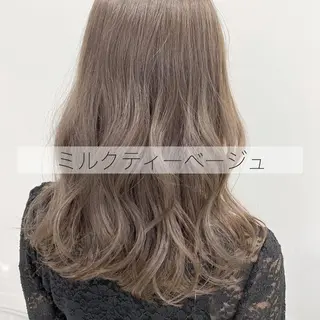 ロング カラー ヘアアレンジ 韓国レイヤー🕊️ 柔らかベージュ🧸のヘアスタイル