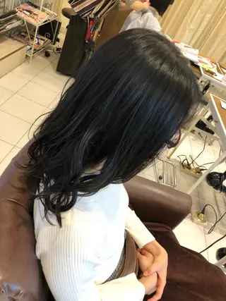 ロング パーマ ブリーチカラー🌈 嘉名 真樹のヘアスタイル