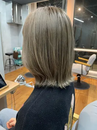 ショート カラー 女性リピ90%🍨 🩷佐藤みずきのヘアスタイル