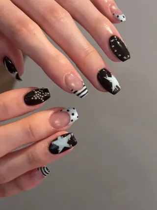 ミディアム siita所属・宮田 結晶のネイルデザイン