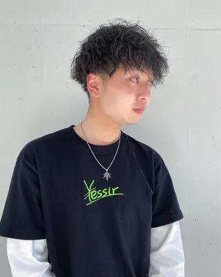 パーマ メンズ パーマ、髪質改善 カズマのヘアスタイル