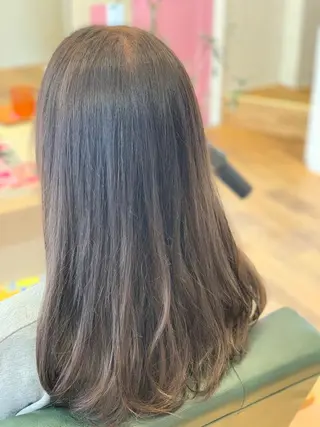 ロング カラー 工藤 萌香のヘアスタイル