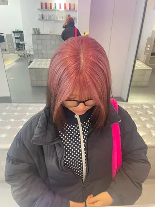 ミディアム カラー HIKARI🐈‍⬛ レイヤー×デザインのヘアスタイル