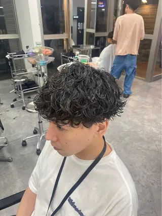 パーマ メンズ メンズ特化✨️ 韓国風パーマ🔥一八のヘアスタイル