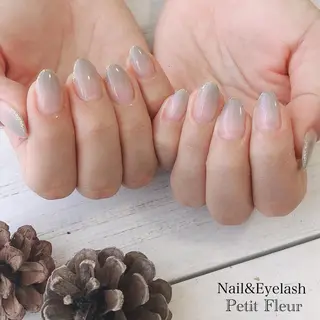 ネイル Petit Fleur所属・青柳 亜梨奈のマツエク・マツパデザイン