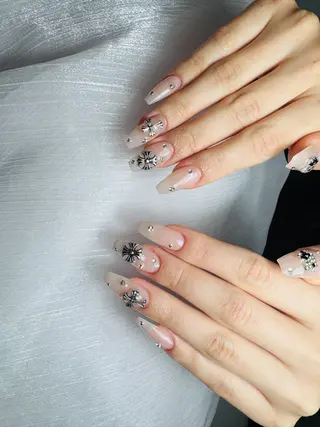 ネイル XIXI ネイルのネイルデザイン