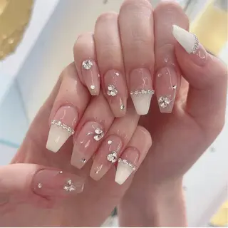 ネイル UniqueNail 長さだし専門店のネイルデザイン