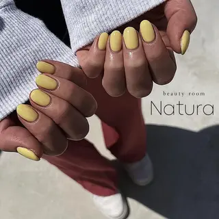 ネイル マツエク・マツパ アイブロウ beautyroom Naturaのネイルデザイン