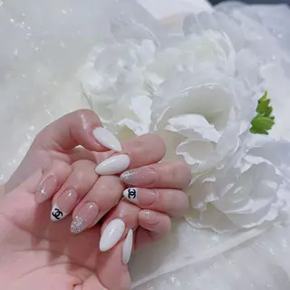 ネイル Queens 榊 まおのネイルデザイン