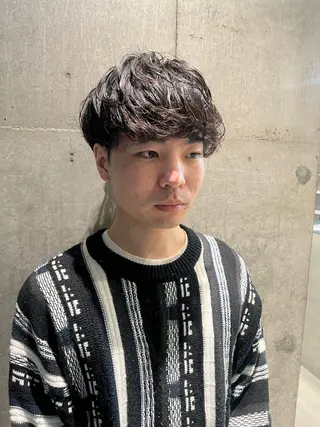 パーマ メンズ 吉沢遣人/レイヤー 艶カラー/抜け感のヘアスタイル