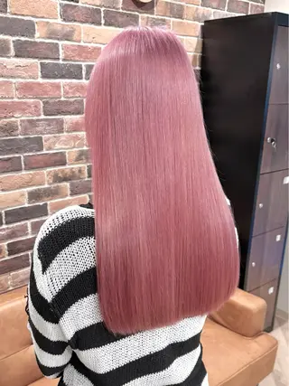 セミロング ブリーチ／ 髪質改善／ＲＹＯのヘアスタイル