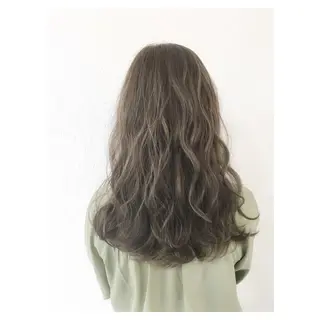ロング カラー biscohair 髪にドラマを。のヘアスタイル
