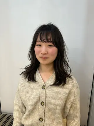 ミディアム パーマ OLSEN D.B.A BALLOON HAIR所属・さとう あやかのヘアスタイル