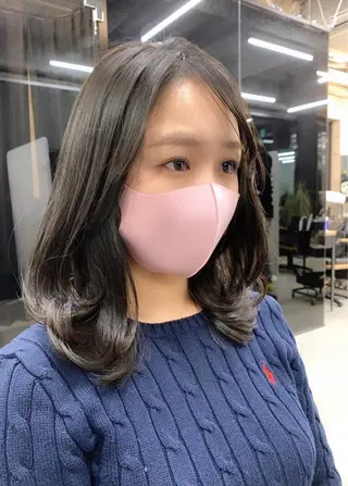 ミディアム カラー 透明感/オリーブ/ グレージュ/YUKAのヘアスタイル