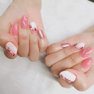 ネイル 柴崎 美幸のネイルデザイン