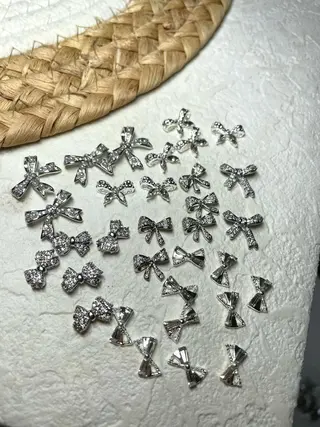 ネイル M🌷nail 長さだし専門店のネイルデザイン