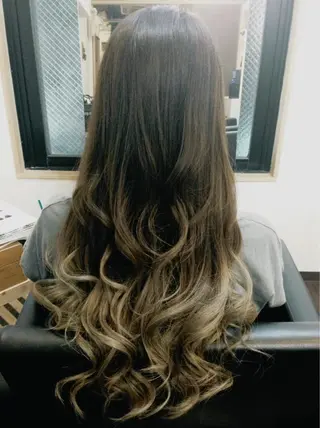 ロング カラー BOBシークレット じょうじ⭐️成のヘアスタイル