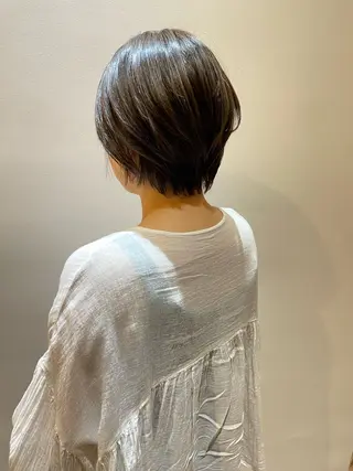 ショート ボブ/ハイトーン/ 岡山駅/別曽遥也のヘアスタイル