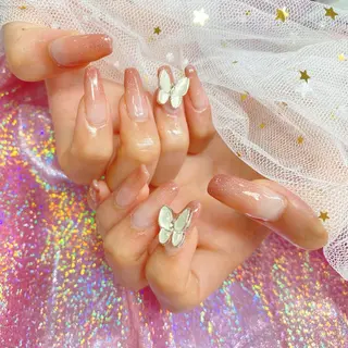 ネイル Nail Salon & MORE.のネイルデザイン