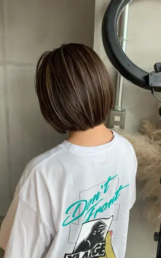 ショート カラー 🐸三谷/レイヤー/ 浩也🐸のヘアスタイル