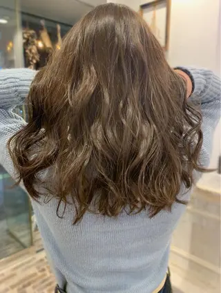セミロング カラー m ā l o.🌷 サカモトマイコのヘアスタイル