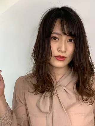 ミディアム 透明感カラー 金村真子のヘアスタイル