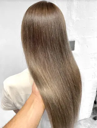 セミロング カラー 🌿海外Style・ KOHEIのヘアスタイル