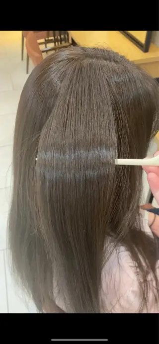 ロング カラー あやめ【顔まわり/レ イヤー/柔らかカラ】のヘアスタイル