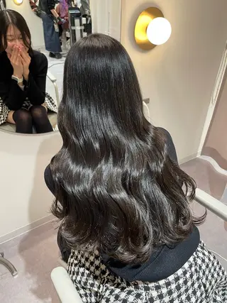 カラー 髙井 麻帆のヘアスタイル