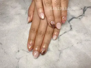 ネイル ネイルリボン 受付スタッフのネイルデザイン