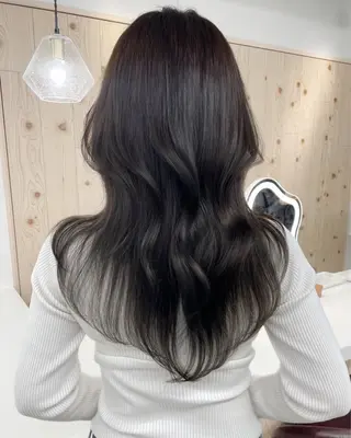 ロング カラー 新宿/韓国ヘア/ 髪質改善ストレートのヘアスタイル