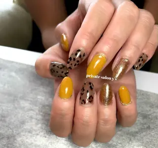 ネイル y' sのネイルデザイン